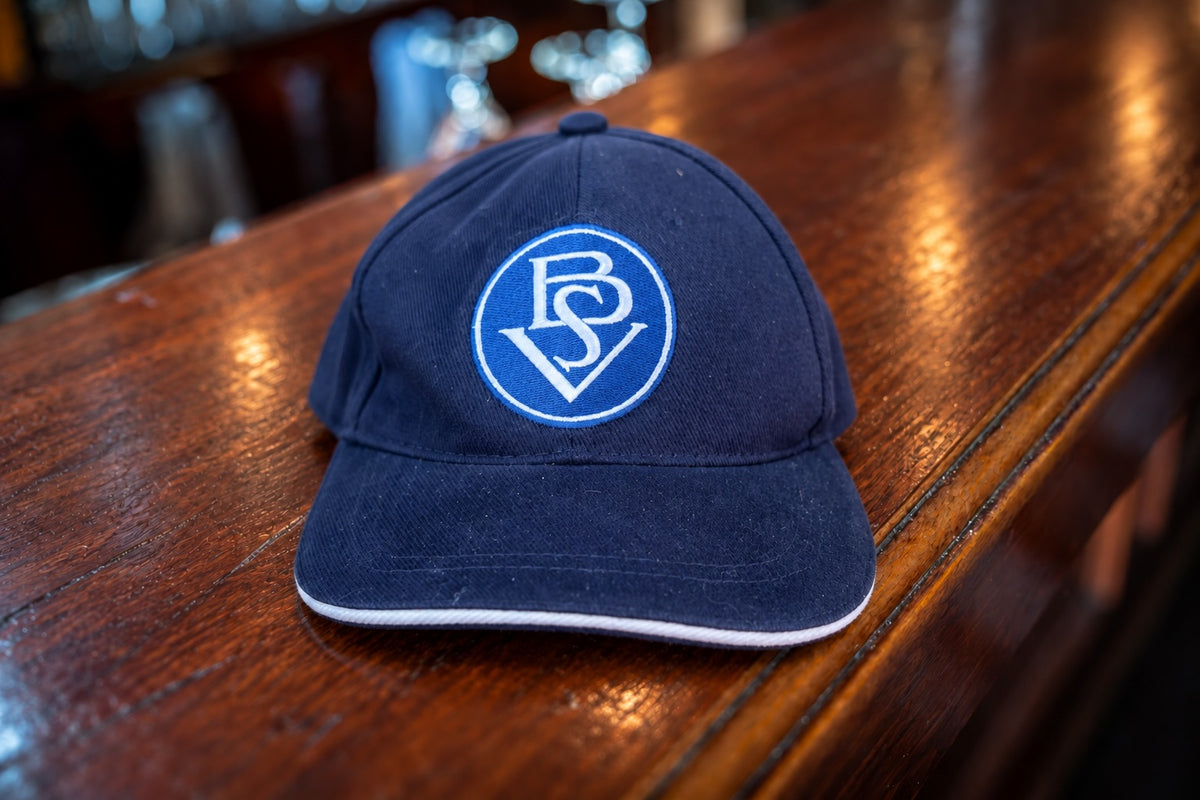 Blaue Schirmmütze mit besticktem BSV-Wappen – Bremer SV